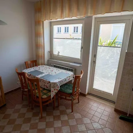 Soraja Izola